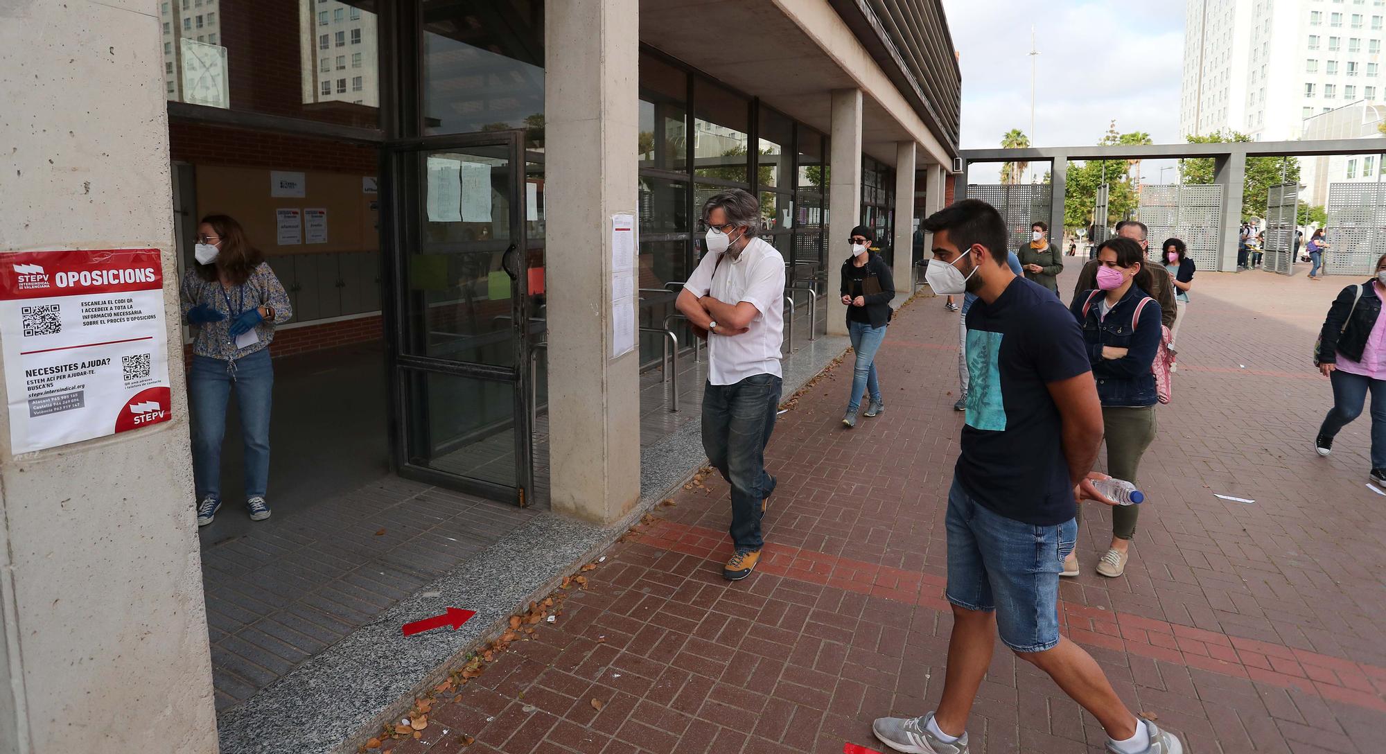 Así ha sido el examen de oposiciones a maestros de secundaria en el IES de Benicalap