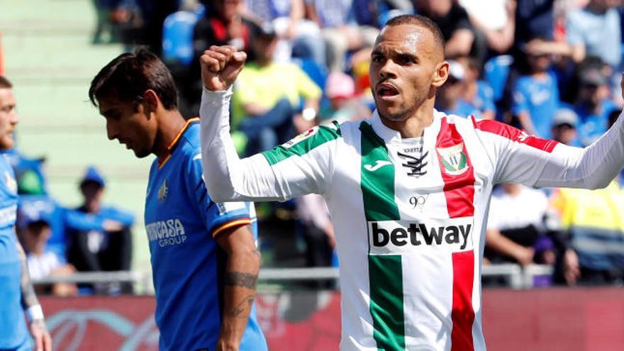 Braithwaite celebra uno de sus goles con el Leganés