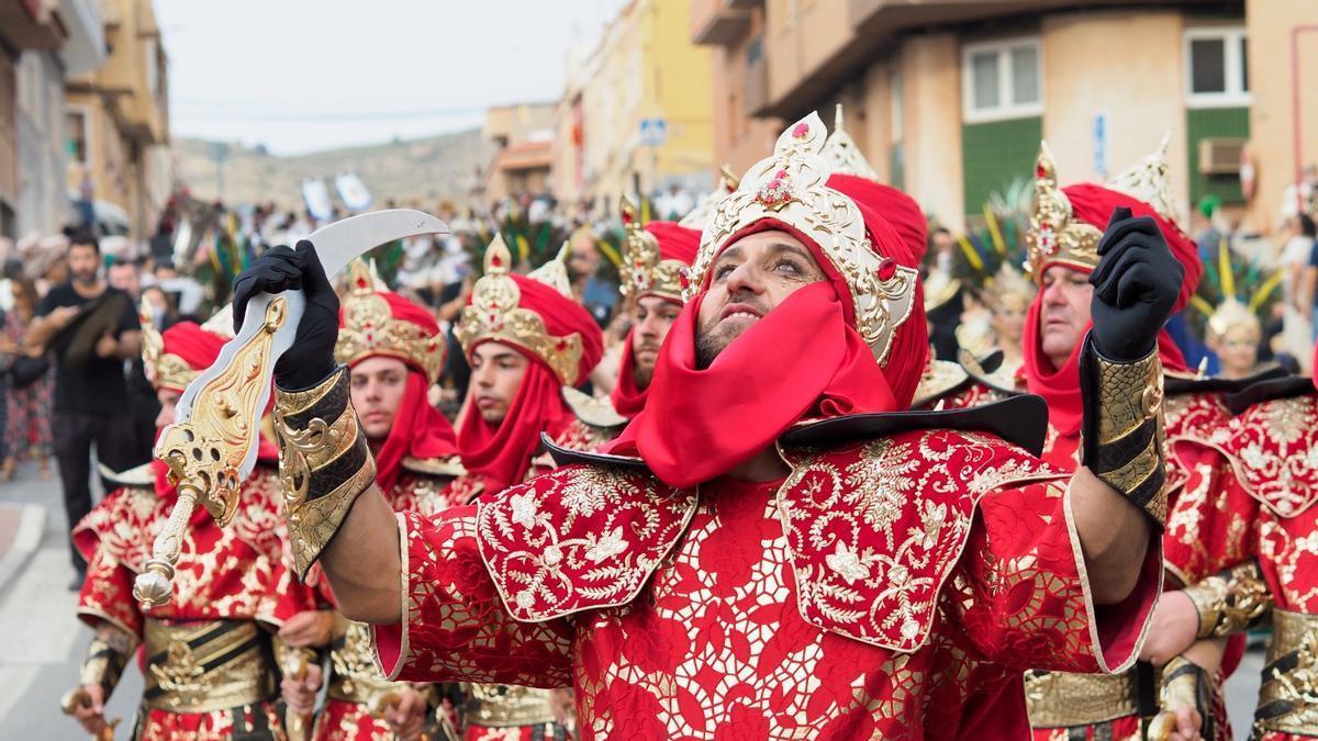 La Entrada Mora de los Moros y Cristianos de Agost, en imágenes