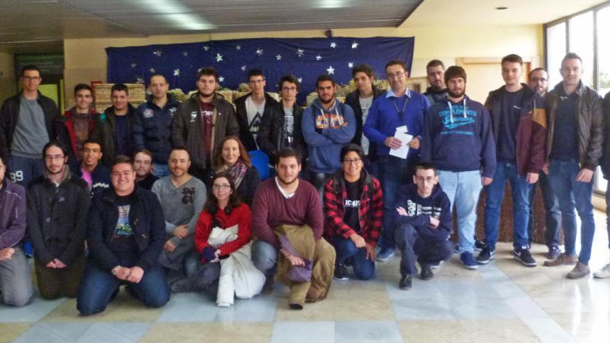 Imagen de los estudiantes en el Hospital de Sant Joan