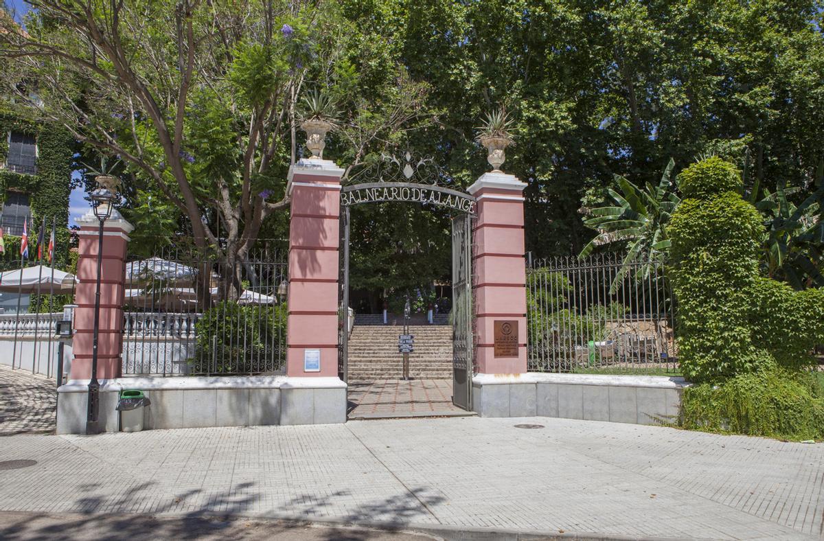 Balneario de Alage, Termas de origen romano