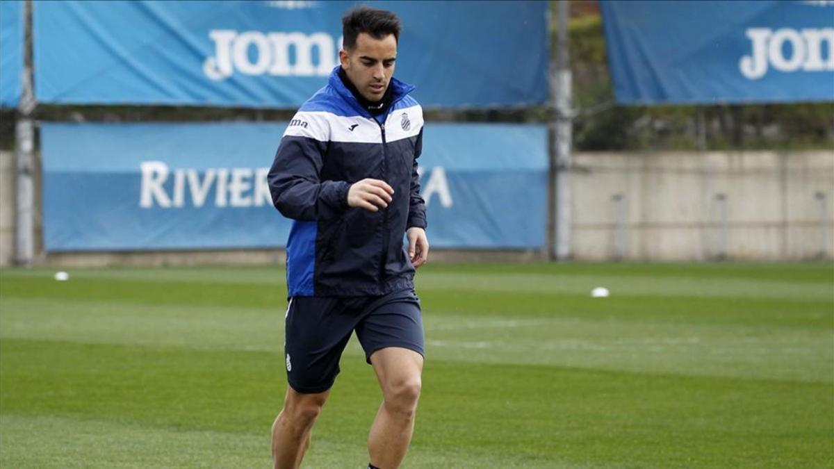 Jurado, en un etrenamiento con el Espanyol