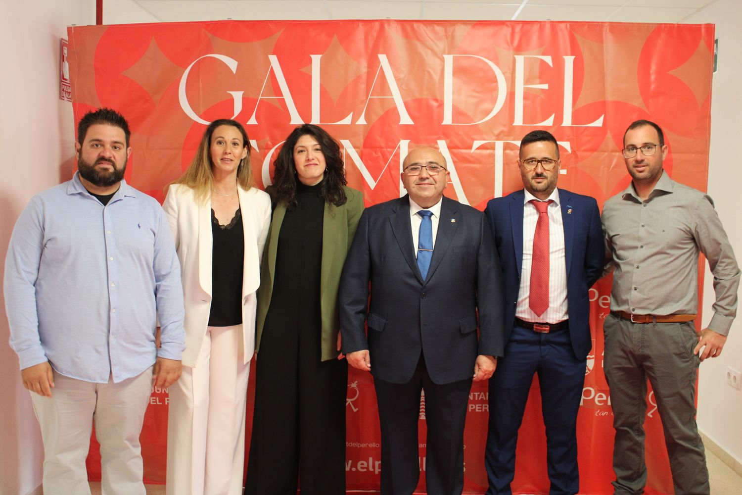 Juan Botella y miembros de la Cooperativa Unipro de El Perelló.