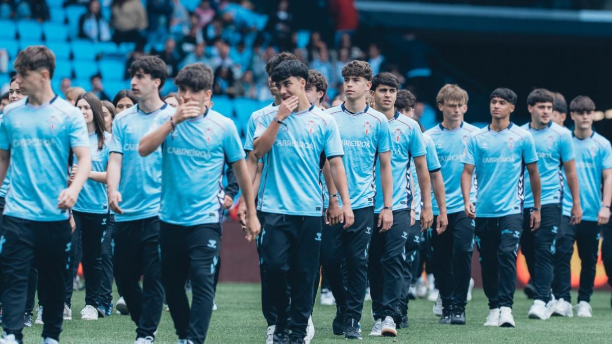 Los juveniles del Celta fueron aplaudidos en Balaídos