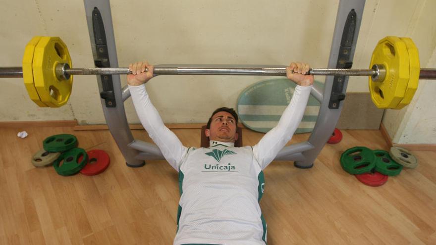 Toolson, en el gimnasio.