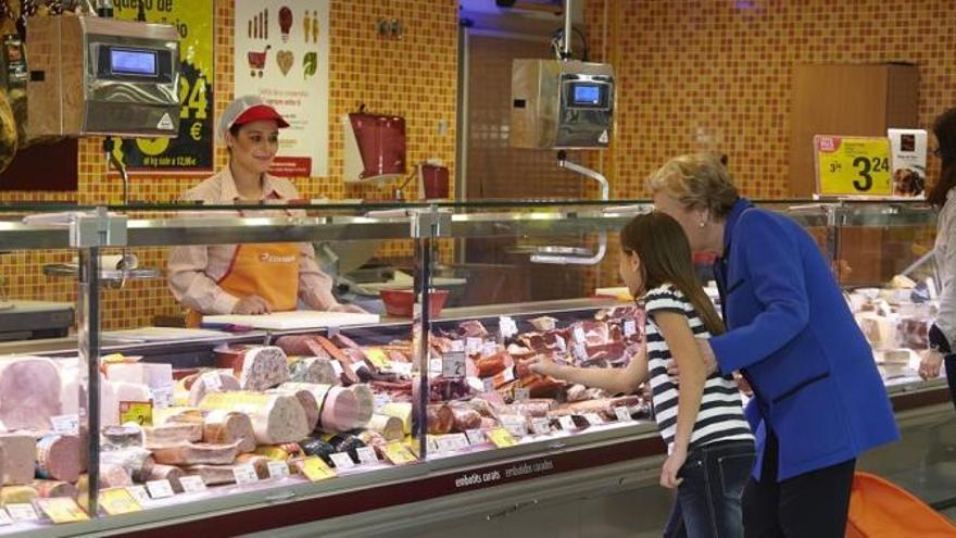 Consum amplía en 1.200 euros la paga para trabajadores con hijos con discapacidad