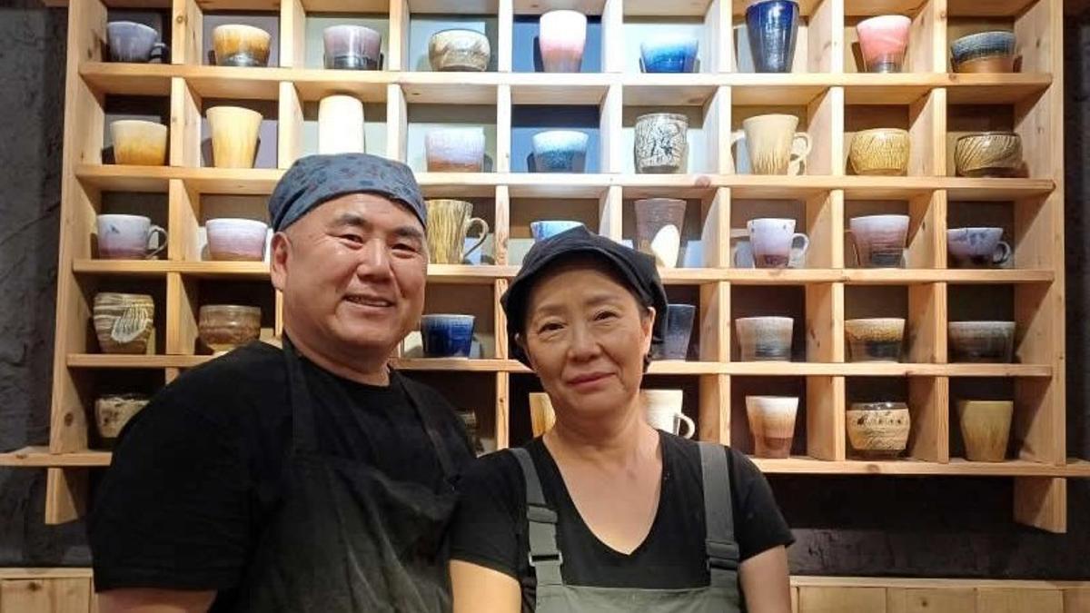 Eun Jung Lee y Young Eun Cho, propietarios y cocineros del restaurante coreano Soban de Jo Lee.