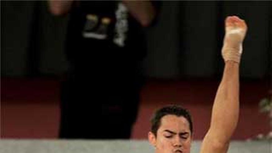 Rafa Martínez gana la medalla de oro en suelo en los campeonatos de Europa