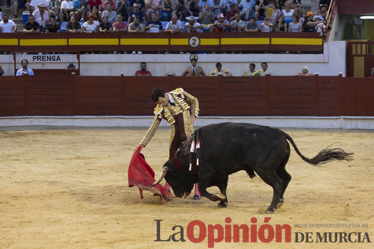 Tarde histórica en Abarán con la alternativa de José María Trigueros y el indulto de Tomás Rufo, junto a Castella salieron a hombros