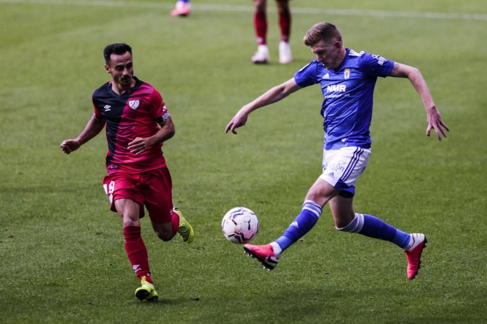 Real Oviedo - Rayo Vallecano, en imágenes