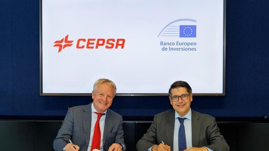 The EIB grants a loan of 150 million euros to Cepsa to promote electric mobility in Spain and Portugal
