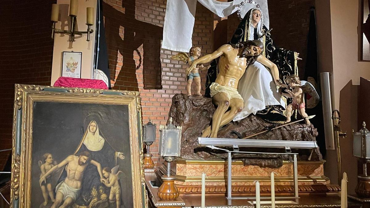 Pintura e imagen de la Dolorosa de Xàtiva, expuestas en la Iglesia del Carmen