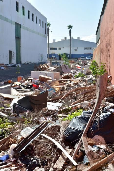 POLIGONOS INDUSTRIALES EN TELDE MAL ESTADO