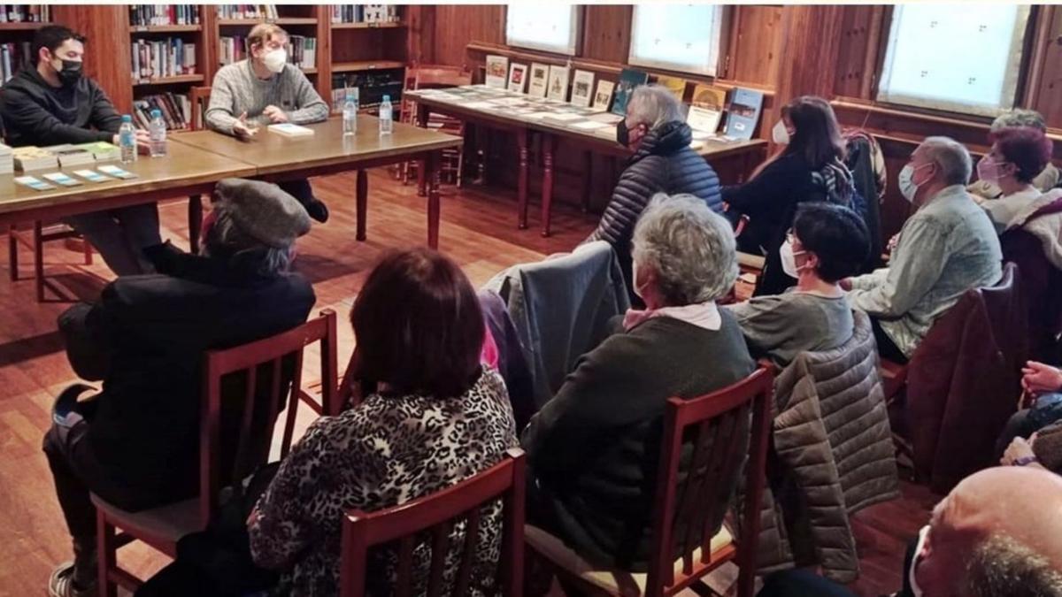 El escritor José Luis Melero presentó su libro ‘Lecturas y pasiones’. | SERVICIO ESPECIAL