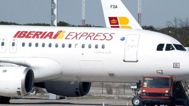 Un avión de la aerolínea Iberia Express.