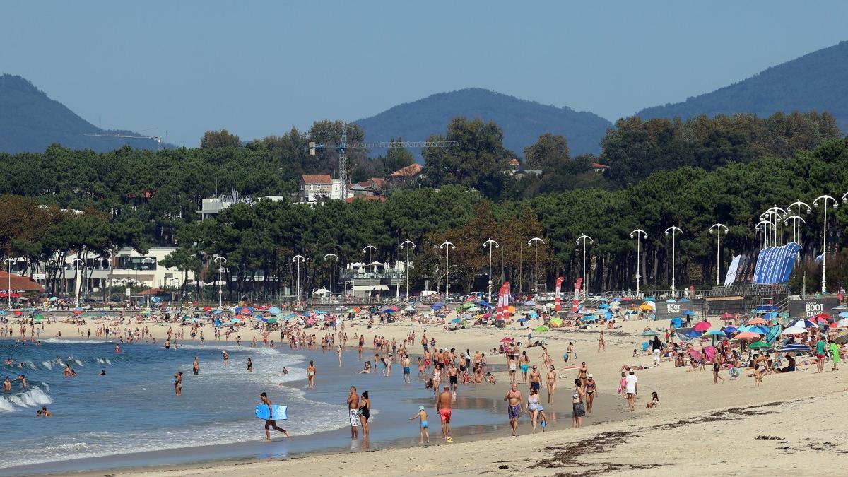 La playa de Samil no siempre ha lucido el mismo aspecto que en la actualidad.