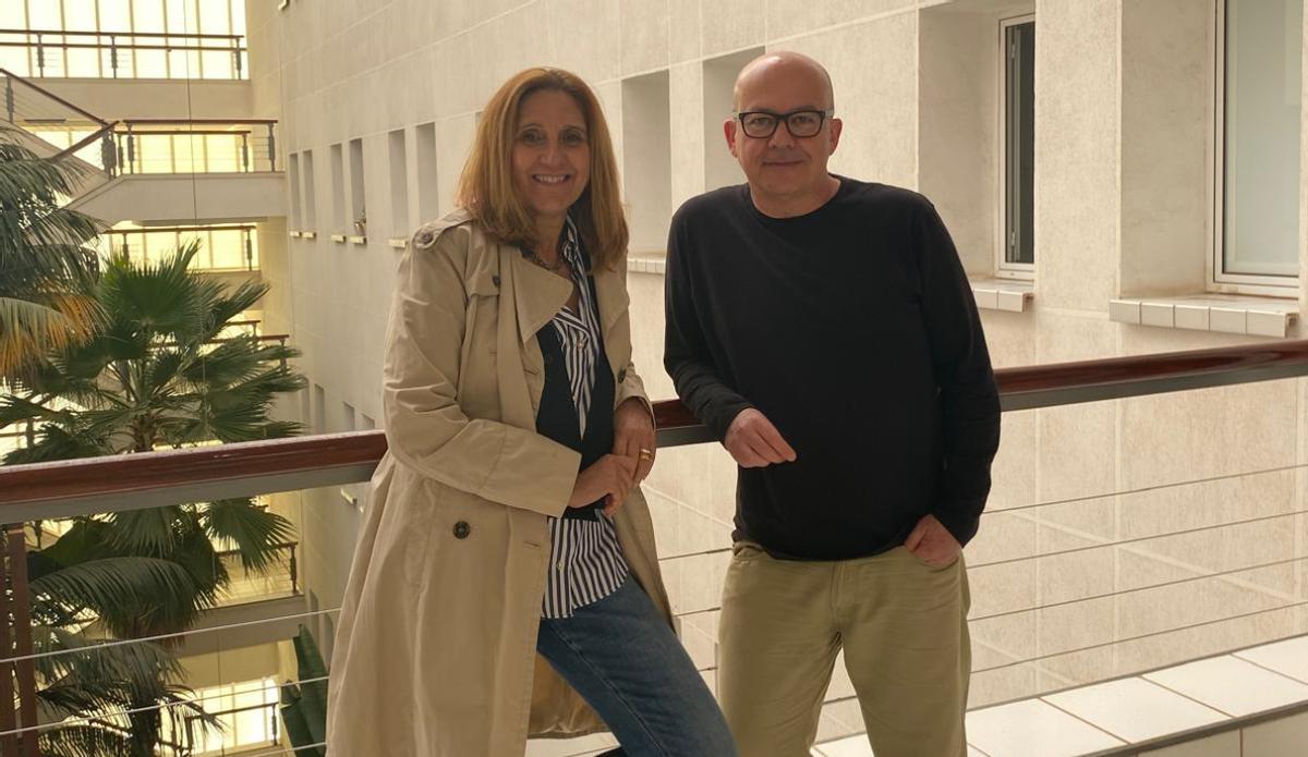 Los profesores de la ULL, Ángela Torbay y Eduardo Martín.