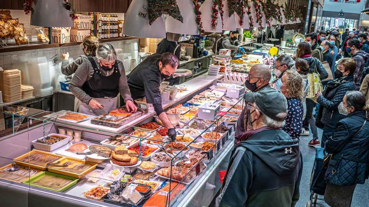 Un puesto de venta en el mercado de Sant Antoni de Barcelona