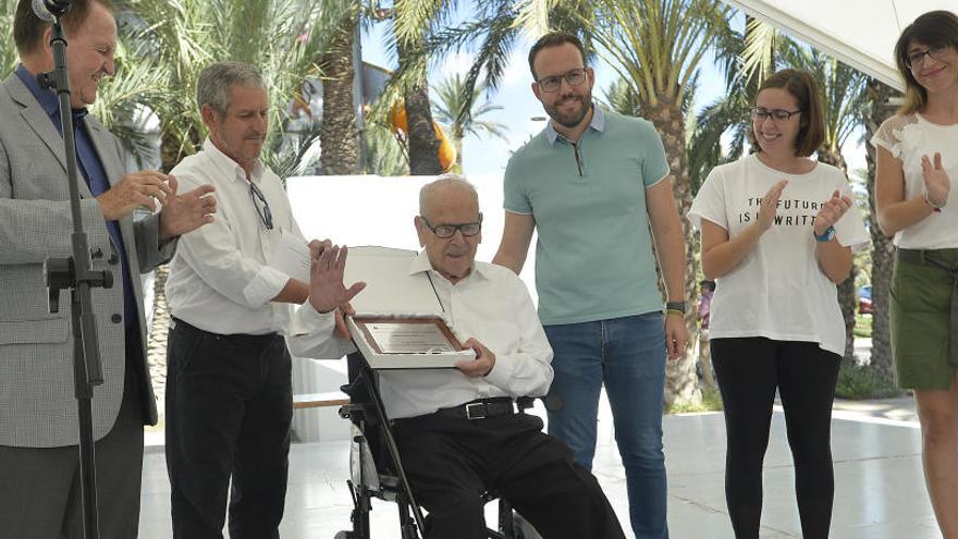 Juan Durá obtiene el premio &quot;Antonio Valero 2017&quot;.