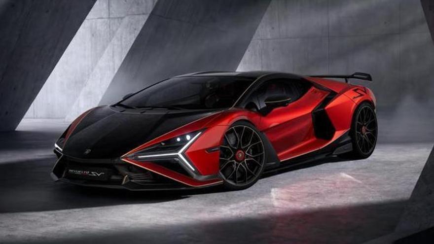 Lamborghini hace renacer el mito Super Veloce’ con el nuevo Revuelto SV