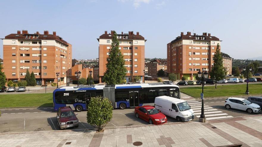 Convocan una protesta en Oviedo para frenar el desahucio de una mujer de una vivienda protegida en Las Campas