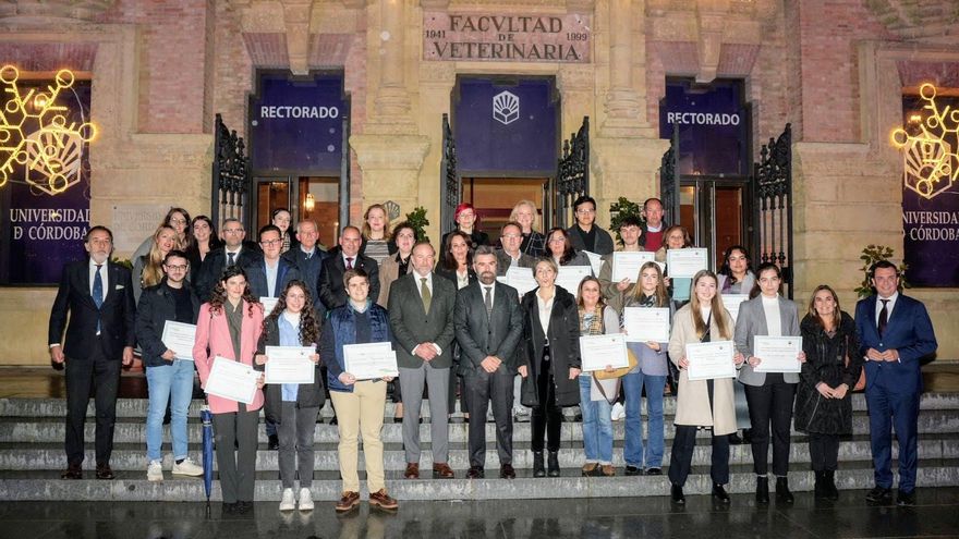Caja Rural del Sur premia al mejor expediente de cada centro de la Universidad de Córdoba