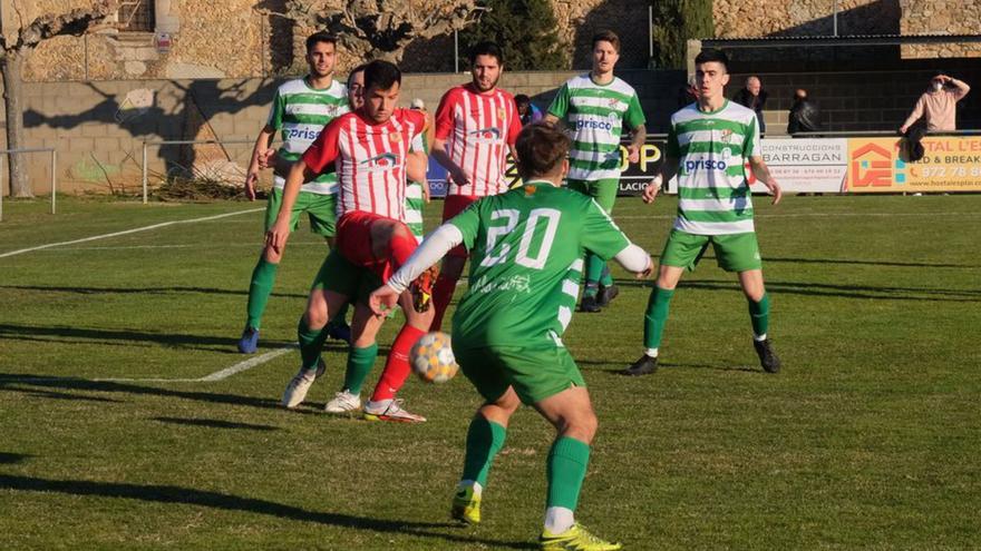 El Viladamat assalta el lideratge de la lliga