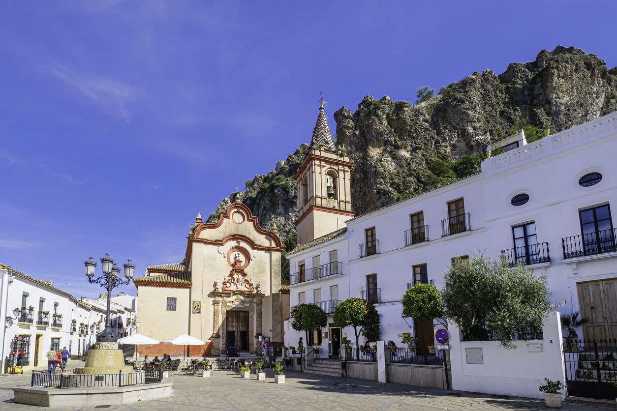 La iglesia de Santa María de la Mesa en Zahara de la Sierra