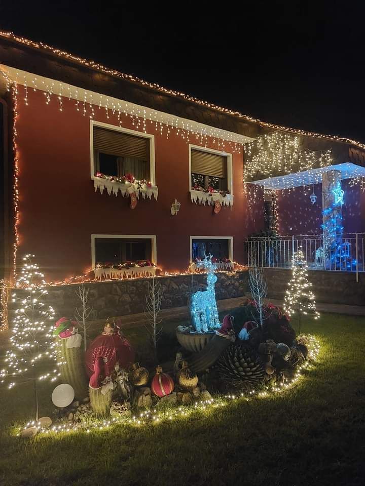 Así decoró Grado pueblos y negocios para el concurso navideño: estas son las propuestas