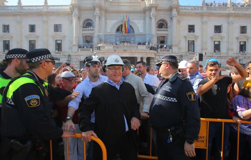 Búscate en la mascletà del 18 de marzo