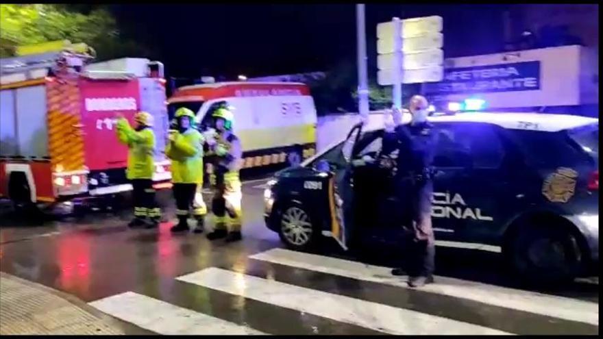 Emotivo homenaje de la Policía y Bomberos en el Hospital General