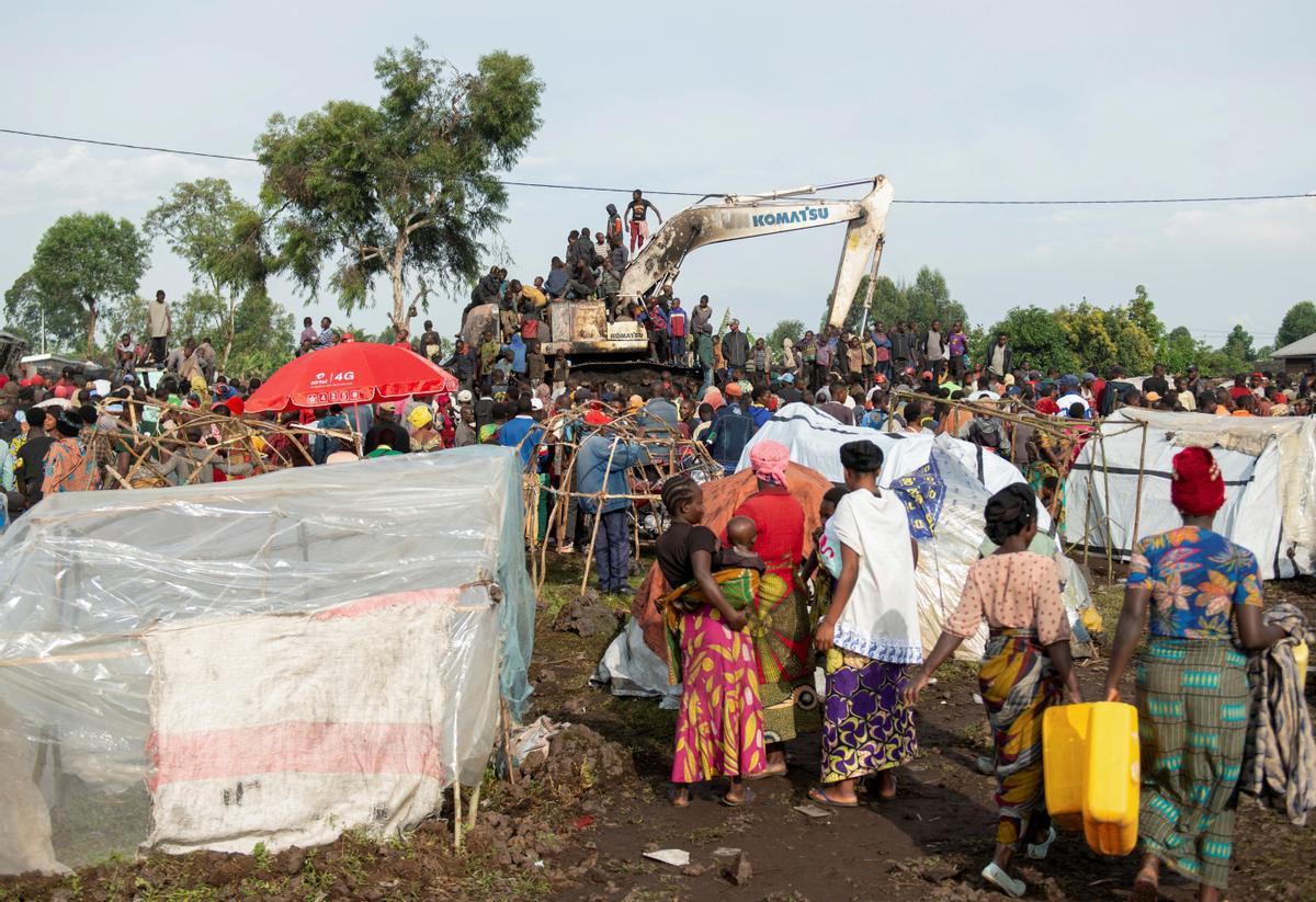 Desplazados a causa de los enfrentamientos cerca de Goma, en el Congo. En casi seis meses de enfrentamientos, más de 300.000 personas han huido de sus hogares.