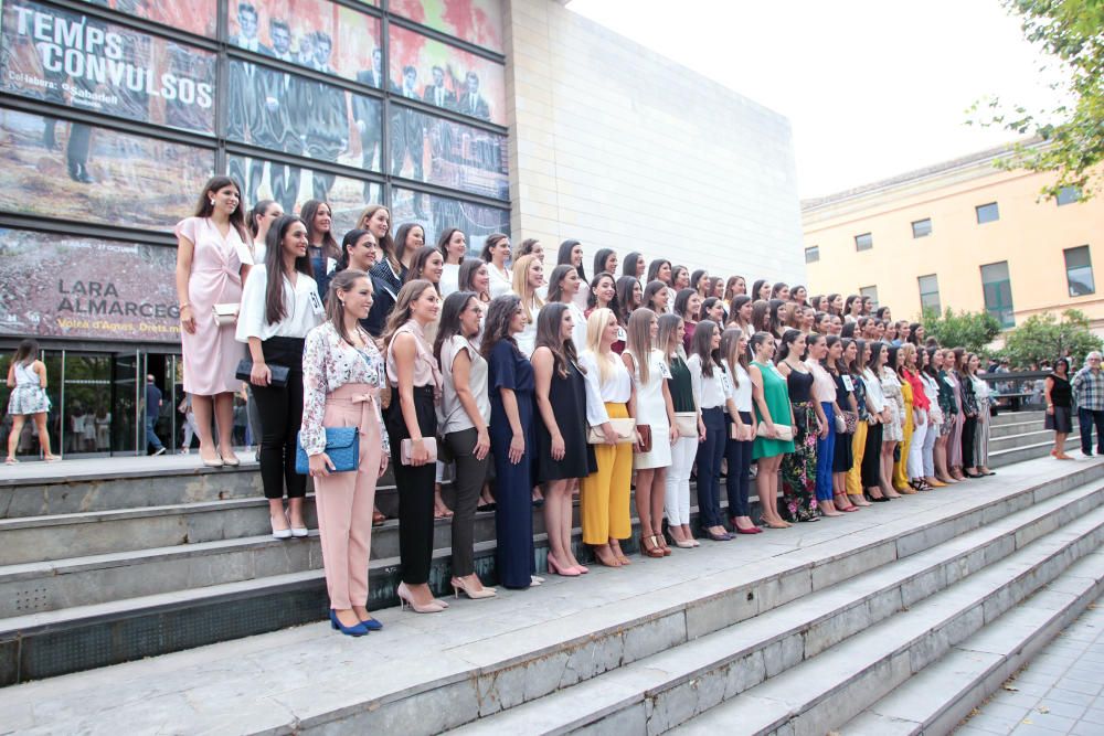 La aspirantes a fallera mayor de València visitan el IVAM