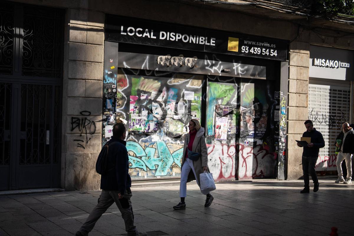 BARCELONA 17/12/2024  Barcelona.  Evolución comercial del Portal de l'Àngel. Ambiente comercial, generales, y locales vacios.       FOTO de ZOWY VOETEN