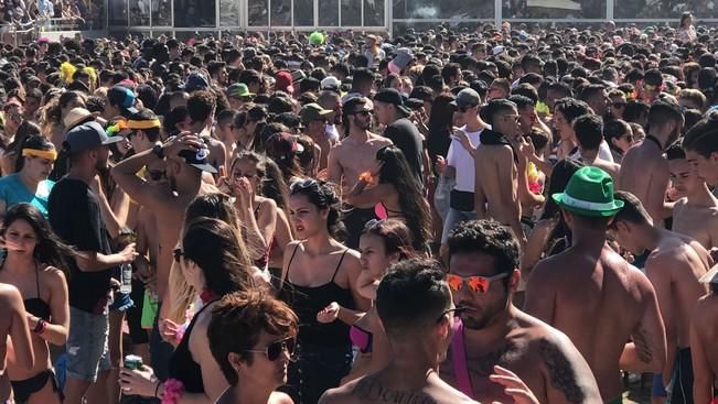 Carnaval de Maspalomas 2017: Fiesta de Carnaval en Playa del Inglés y Entierro de la Sardina