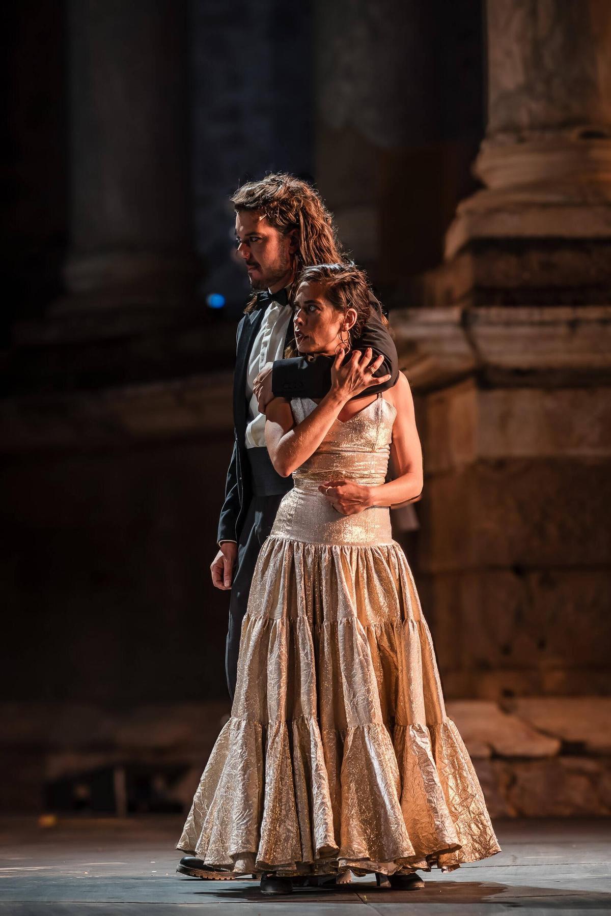 El Teatro Romano de Mérida acoge la puesta en 'Electra' El Teatro Romano de Mérida acoge la puesta en 'Electra'