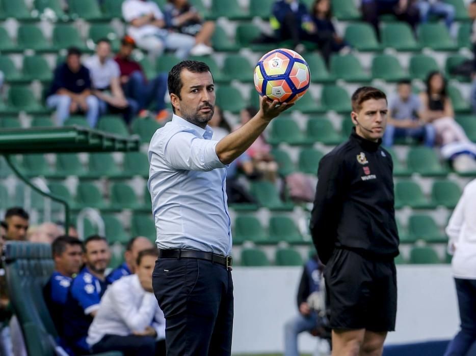 Galería del partido entre el Elche CF y el Sevilla Atlético