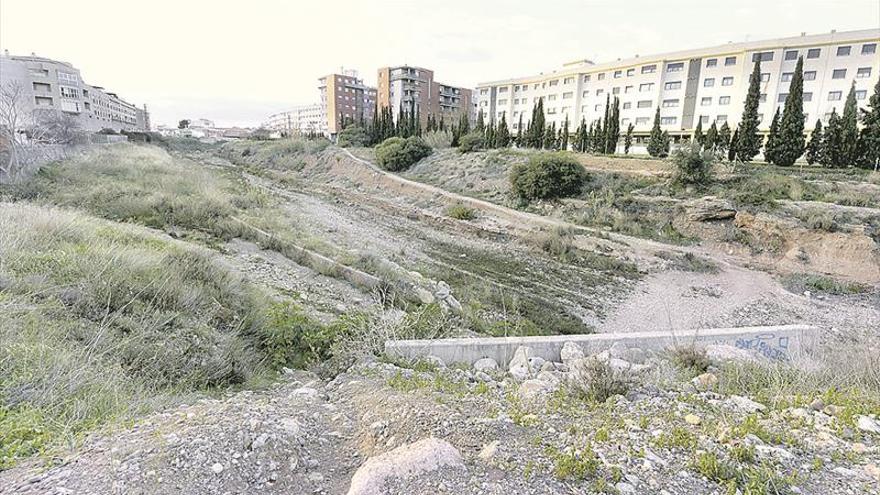 La CHJ aún estudia la ampliación de la desembocadura del Río Seco