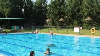 Unidas por Mérida propone que las piscinas y el autobús sean gratis con alertas por el calor