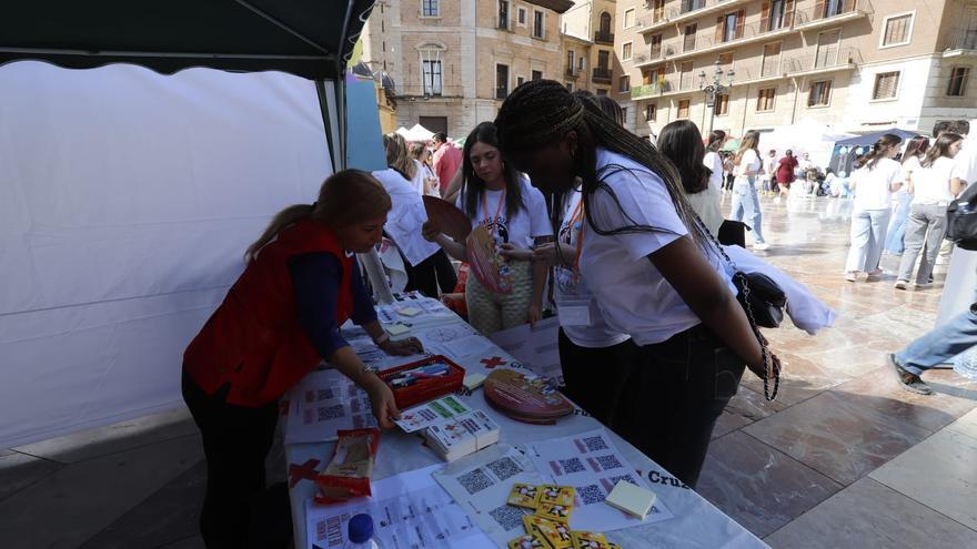 Feria de la salud organizada por estudiantes de medicina AVEM por el día mundial de la salud