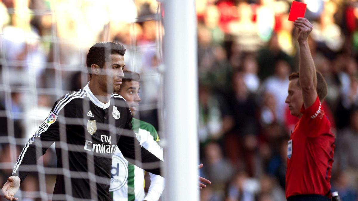 Cristiano vio seis rojas durante su etapa en el Real Madrid