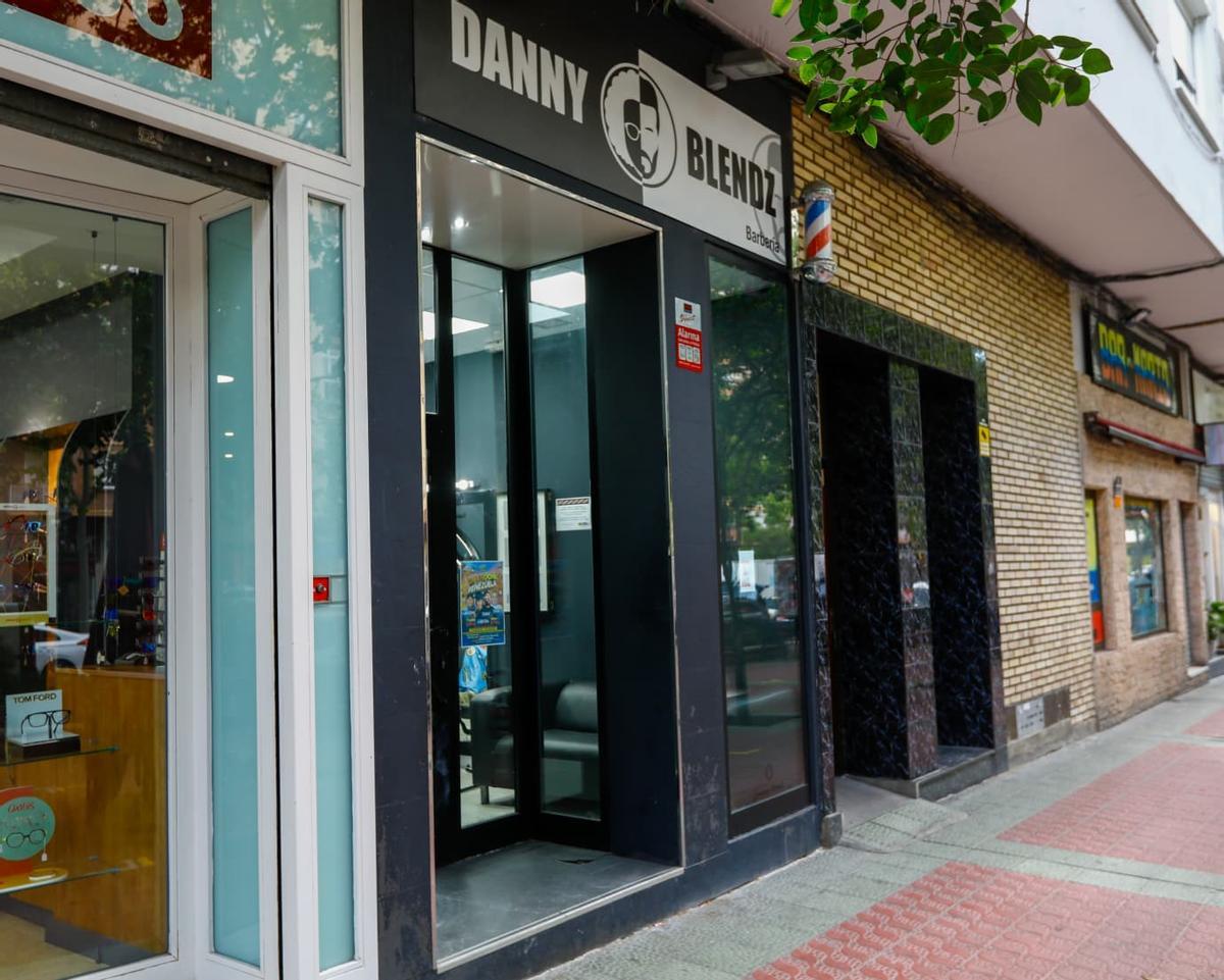 Robo en la peluquería 'Danny Blendz' situada en el paseo Calanda, en el barrio de Las Delicias.