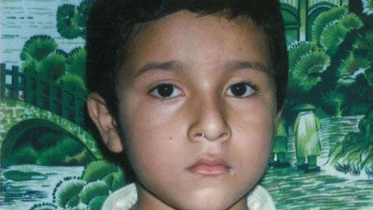 Javier Zamora de niño, cuando cruzó el desierto de Sonora solo a los nueve años.
