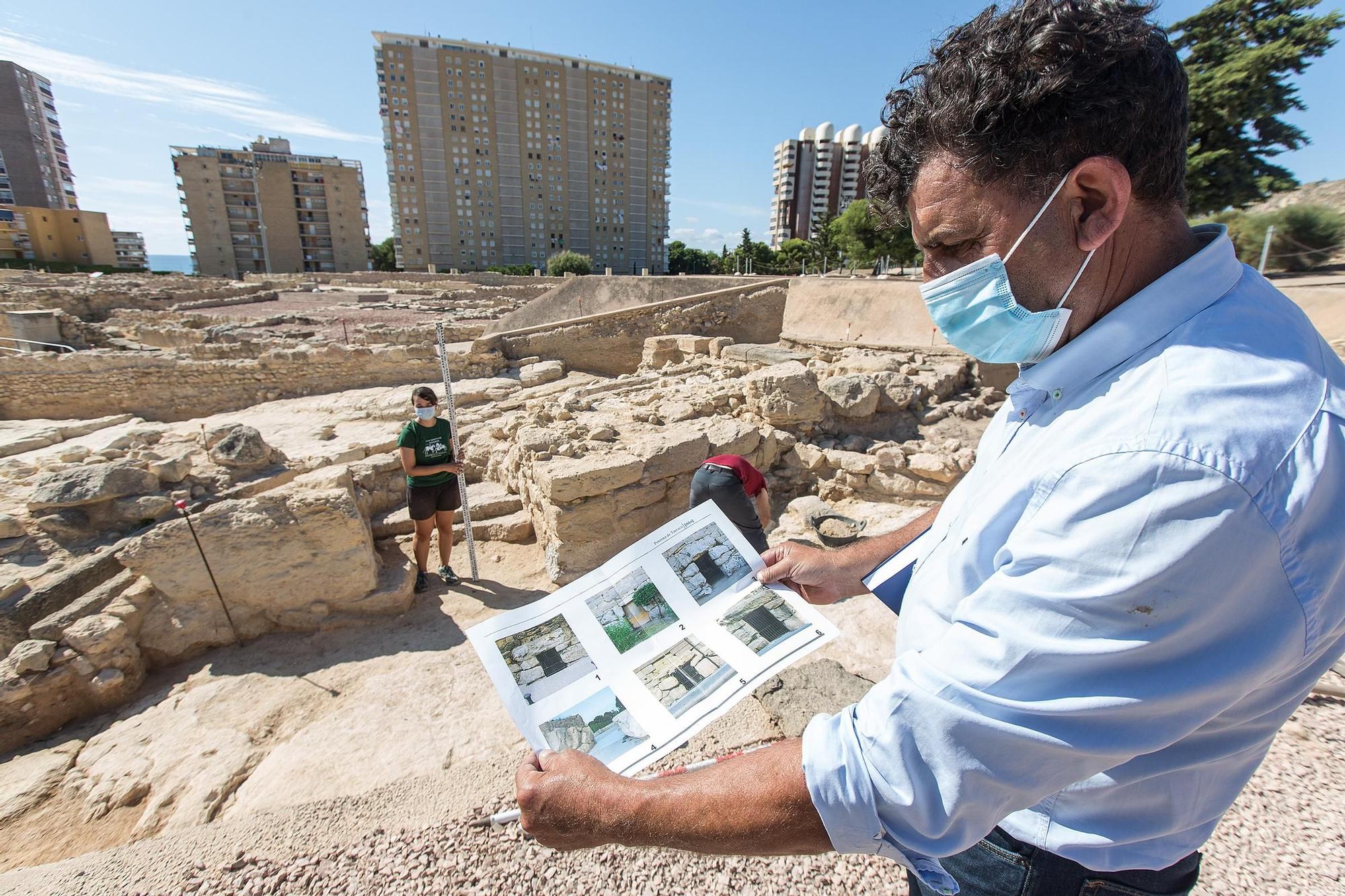 La puerta secreta de Lucentum