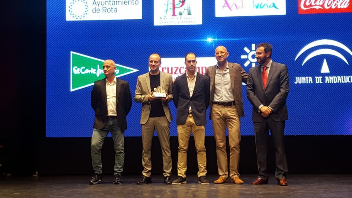 Carlos Machado recibe el premio Andaluz de Oro