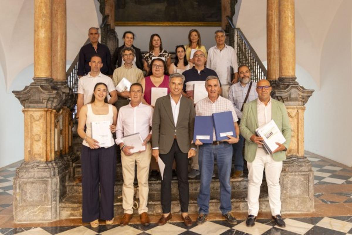 Reunión de Lorite con alcaldes de la provincia, este lunes en la Diputación de Córdoba.