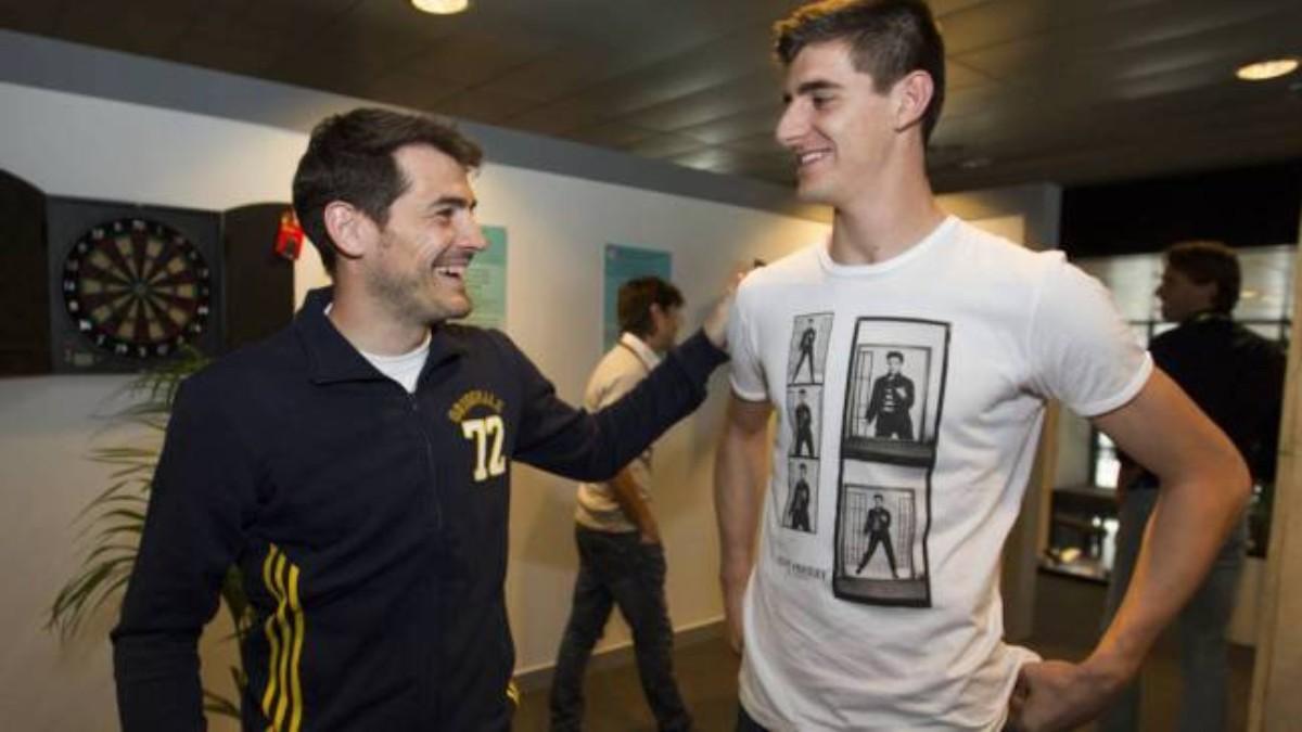 Casillas, junto a Courtois