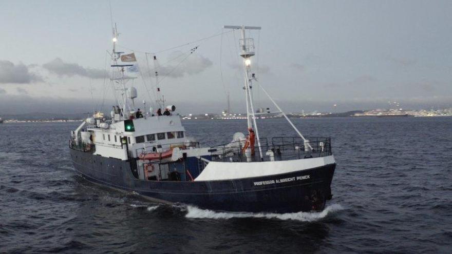 Die &quot;Professor Albrecht Penck&quot; fährt unter deutscher Flagge - als erstes Schiff einer privaten Seenotrettungsorganisation