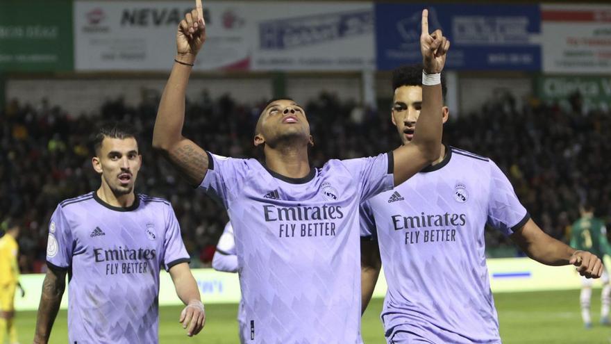 El Madrid derrota el Cacereño gràcies a un gran gol de Rodrygo (0-1)