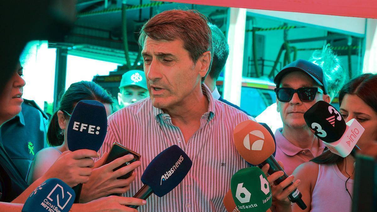 VÍDEO | El Gobierno informa del corte de la A7 y búsqueda de desaparecidos en el incendio de Los Gallardos